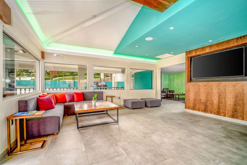 818 Hotel + Pool, Ascend Hotel Collection By Choice — Fotos 1
